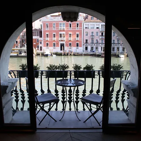 Palazzo Barbarigo Sul Canal Grande Hotel 4*